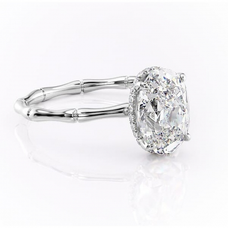 Ovală - Inel de logodnă Poppy din aur Alb 14kt cu moissanite tăietură ovală – Solitar rafinată pentru profil înalt | Personalizează și configurează gratuit online