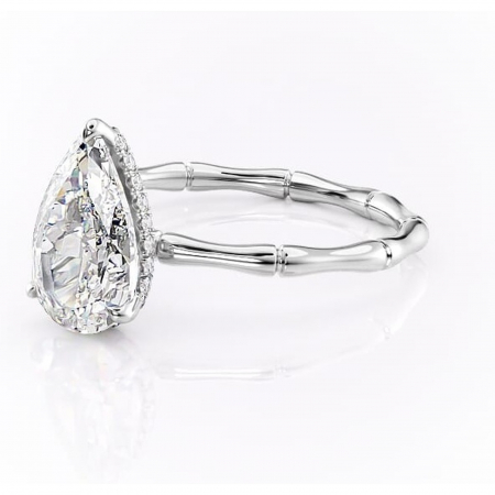 Inel de logodnă Poppy din aur Alb 14kt cu moissanite tăietură pară – Solitar rafinată pentru profil înalt | Personalizează și configurează gratuit online [6]