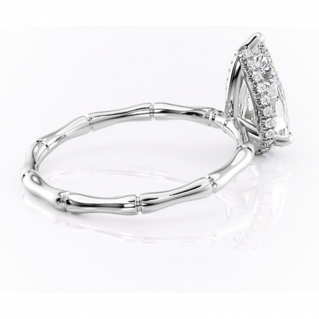 Inel de logodnă Poppy din aur Alb 14kt cu moissanite tăietură pară – Solitar rafinată pentru profil înalt | Personalizează și configurează gratuit online [2]