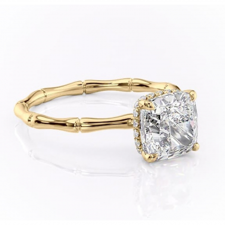 Pernă - Inel de logodnă Poppy din aur Galben 18kt cu moissanite tăietură pernă – Solitar rafinată pentru profil înalt | Personalizează și configurează gratuit online