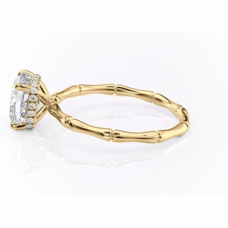 Inel de logodnă Poppy din aur Galben 14kt cu moissanite tăietură pernă – Solitar rafinată pentru profil înalt | Personalizează și configurează gratuit online [5]