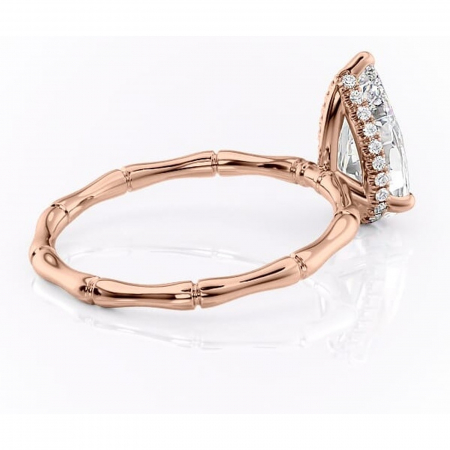 Inel de logodnă Poppy din aur Rose 18kt cu moissanite tăietură pară – Solitar rafinată pentru profil înalt | Personalizează și configurează gratuit online [2]