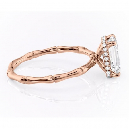 Inel de logodnă Poppy din aur Rose 14kt cu moissanite tăietură smarald – Solitar rafinată pentru profil înalt | Personalizează și configurează gratuit online [1]