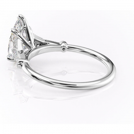 Inel de logodnă Quartzelle din aur Alb 14kt cu moissanite tăietură pară – Pietre laterale rafinată pentru profil înalt | Personalizează și configurează gratuit online [4]