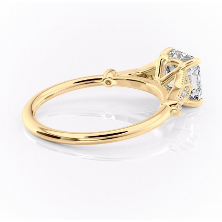 Inel de logodnă Quartzelle din aur Galben 14kt cu moissanite tăietură asscher – Pietre laterale rafinată pentru profil înalt | Personalizează și configurează gratuit online [2]