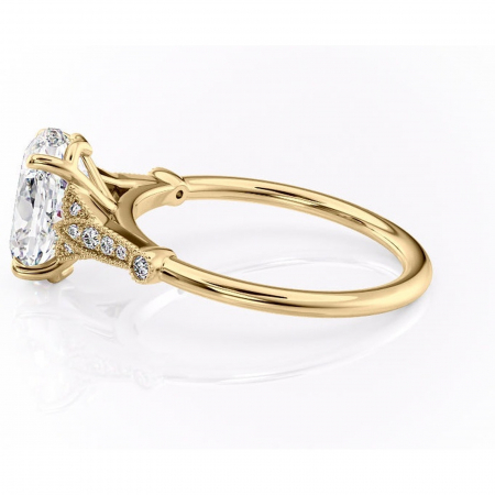 Inel de logodnă Quartzelle din aur Galben 14kt cu moissanite tăietură ovală – Pietre laterale rafinată pentru profil înalt | Personalizează și configurează gratuit online [5]