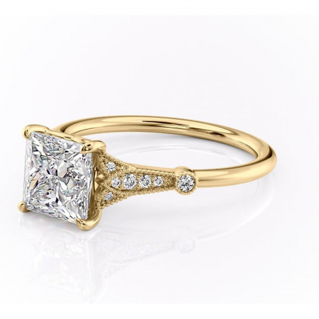 Inel de logodnă Quartzelle din aur Galben 14kt cu moissanite tăietură princess – Pietre laterale rafinată pentru profil înalt | Personalizează și configurează gratuit online [6]