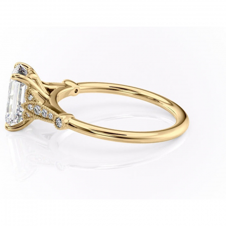 Inel de logodnă Quartzelle din aur Galben 14kt cu moissanite tăietură smarald – Pietre laterale rafinată pentru profil înalt | Personalizează și configurează gratuit online [5]