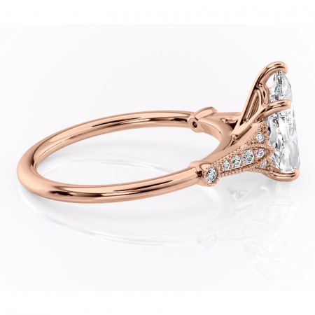 Inel de logodnă Quartzelle din aur Rose 14kt cu moissanite tăietură pară – Pietre laterale rafinată pentru profil înalt | Personalizează și configurează gratuit online [1]