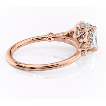 Inel de logodnă Quartzelle din aur Rose 18kt cu moissanite tăietură pernă – Pietre laterale rafinată pentru profil înalt | Personalizează și configurează gratuit online [2]