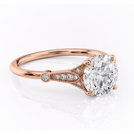 Aur roz - Inel de logodnă Quartzelle din aur Rose 14kt cu moissanite tăietură rotundă – Pietre laterale rafinată pentru profil înalt | Personalizează și configurează gratuit online