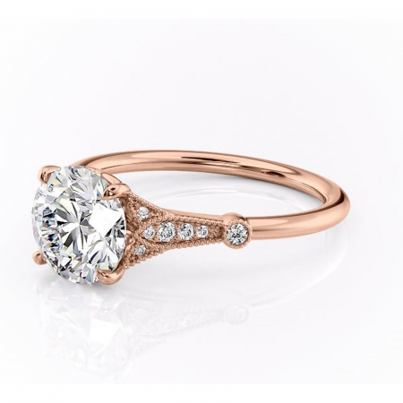 Inel de logodnă Quartzelle din aur Rose 14kt cu moissanite tăietură rotundă – Pietre laterale rafinată pentru profil înalt | Personalizează și configurează gratuit online [6]