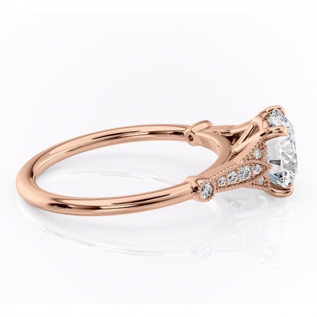 Inel de logodnă Quartzelle din aur Rose 14kt cu moissanite tăietură rotundă – Pietre laterale rafinată pentru profil înalt | Personalizează și configurează gratuit online [1]