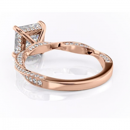 Inel de logodnă Rhea din aur Rose 14kt cu moissanite tăietură princess – Montură pavé rafinată pentru profil înalt | Personalizează și configurează gratuit online [3]