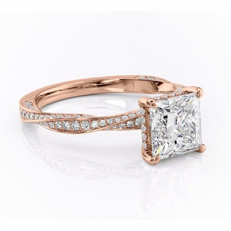 Princess - Inel de logodnă Rhea din aur Rose 18kt cu moissanite tăietură princess – Montură pavé rafinată pentru profil înalt | Personalizează și configurează gratuit online