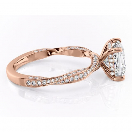 Inel de logodnă Rhea din aur Rose 14kt cu moissanite tăietură princess – Montură pavé rafinată pentru profil înalt | Personalizează și configurează gratuit online [1]