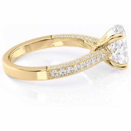 Inel de logodnă Romy din aur Galben 14kt cu moissanite tăietură ovală – Montură pavé rafinată pentru profil înalt | Personalizează și configurează gratuit online [1]