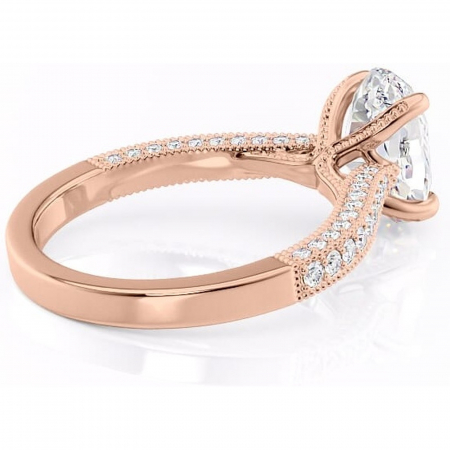 Inel de logodnă Romy din aur Rose 14kt cu moissanite tăietură ovală – Montură pavé rafinată pentru profil înalt | Personalizează și configurează gratuit online [2]