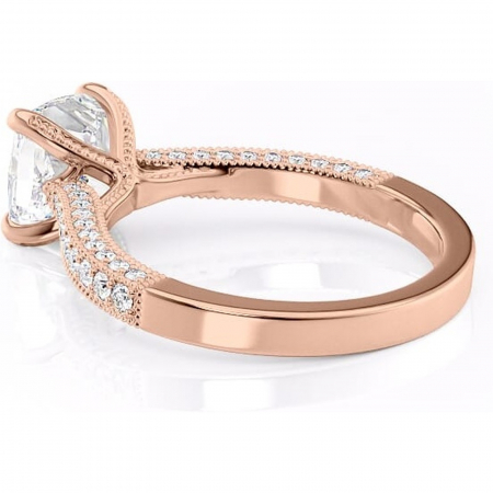 Inel de logodnă Romy din aur Rose 18kt cu moissanite tăietură pernă – Montură pavé rafinată pentru profil înalt | Personalizează și configurează gratuit online [4]