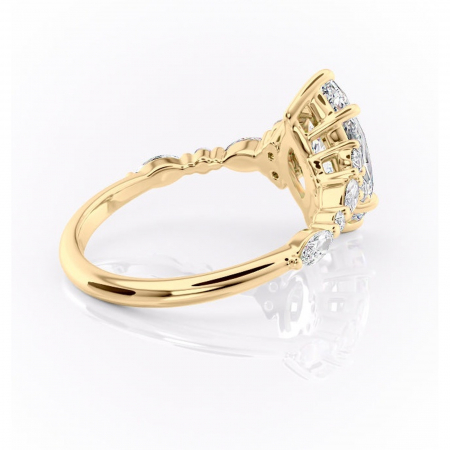Inel de logodnă Rosamund din aur Galben 14kt cu moissanite tăietură marquise – Pietre laterale rafinată pentru profil mediu | Personalizează și configurează gratuit online [2]