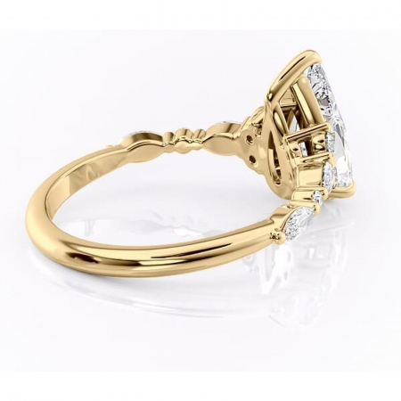 Inel de logodnă Rosamund din aur Galben 14kt cu moissanite tăietură pară – Pietre laterale rafinată pentru profil mediu | Personalizează și configurează gratuit online [2]