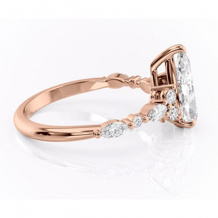 Inel de logodnă Rosamund din aur Rose 18kt cu moissanite tăietură pară – Pietre laterale rafinată pentru profil mediu | Personalizează și configurează gratuit online [1]