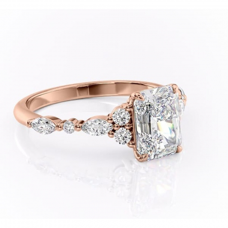 Radiantă - Inel de logodnă Rosamund din aur Rose 18kt cu moissanite tăietură radiantă – Pietre laterale rafinată pentru profil mediu | Personalizează și configurează gratuit online