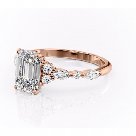 Inel de logodnă Rosamund din aur Rose 14kt cu moissanite tăietură smarald – Pietre laterale rafinată pentru profil mediu | Personalizează și configurează gratuit online [6]