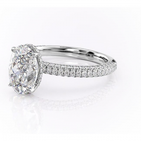 Inel de logodnă Rosewyn din aur Alb 14kt cu moissanite tăietură ovală – Montură pavé rafinată pentru profil înalt | Personalizează și configurează gratuit online [6]