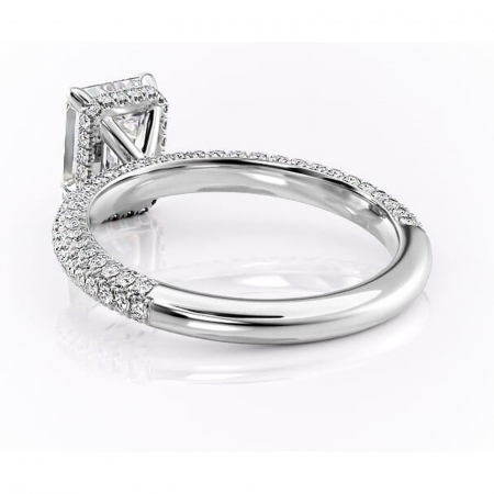 Inel de logodnă Rosewyn din aur Alb 14kt cu moissanite tăietură smarald – Montură pavé rafinată pentru profil înalt | Personalizează și configurează gratuit online [3]