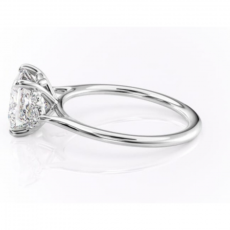 Inel de logodnă Rowena din aur Alb 14kt cu moissanite tăietură princess – Montură cu trei pietre rafinată pentru profil înalt | Personalizează și configurează gratuit online [5]