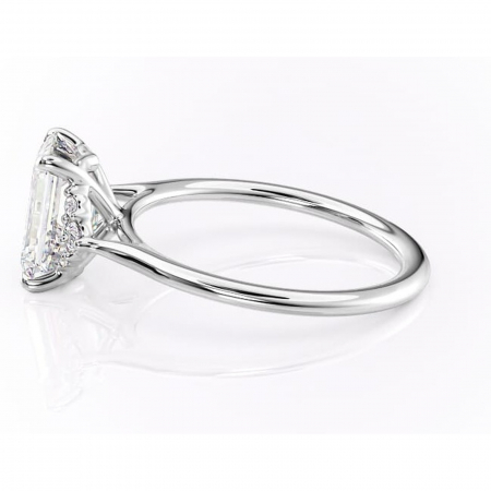 Inel de logodnă Rowena din aur Alb 14kt cu moissanite tăietură smarald – Montură cu trei pietre rafinată pentru profil înalt | Personalizează și configurează gratuit online [5]