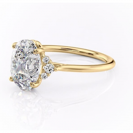 Inel de logodnă Rowena din aur Galben 18kt cu moissanite tăietură ovală – Montură cu trei pietre rafinată pentru profil înalt | Personalizează și configurează gratuit online [6]