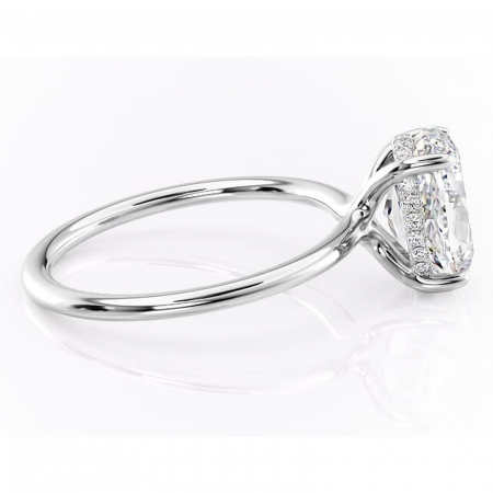 Inel de logodnă Ruby din aur Alb 14kt cu moissanite tăietură ovală – Solitar rafinată pentru profil înalt | Personalizează și configurează gratuit online [1]