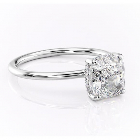 Pernă - Inel de logodnă Ruby din aur Alb 14kt cu moissanite tăietură pernă – Solitar rafinată pentru profil înalt | Personalizează și configurează gratuit online