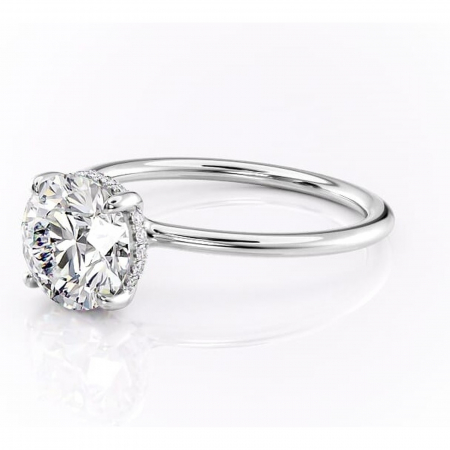 Inel de logodnă Ruby din aur Alb 14kt cu moissanite tăietură rotundă – Solitar rafinată pentru profil înalt | Personalizează și configurează gratuit online [6]