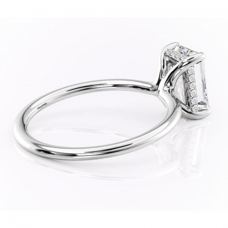 Inel de logodnă Ruby din aur Alb 14kt cu moissanite tăietură smarald – Solitar rafinată pentru profil înalt | Personalizează și configurează gratuit online [2]