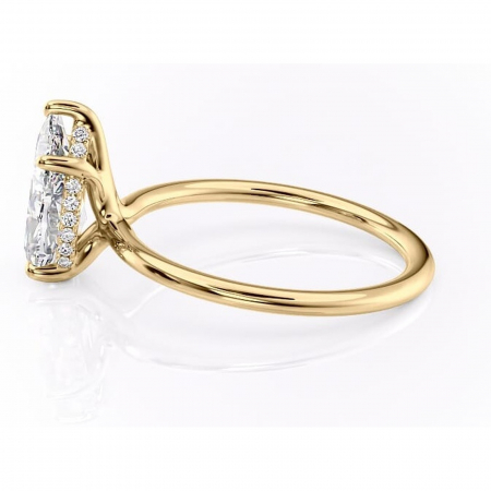 Inel de logodnă Ruby din aur Galben 14kt cu moissanite tăietură pară – Solitar rafinată pentru profil înalt | Personalizează și configurează gratuit online [5]