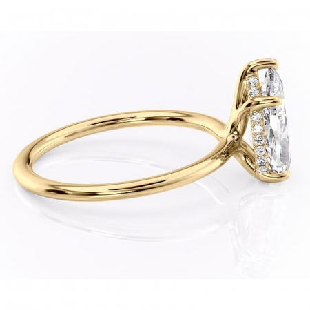 Inel de logodnă Ruby din aur Galben 14kt cu moissanite tăietură pară – Solitar rafinată pentru profil înalt | Personalizează și configurează gratuit online [1]