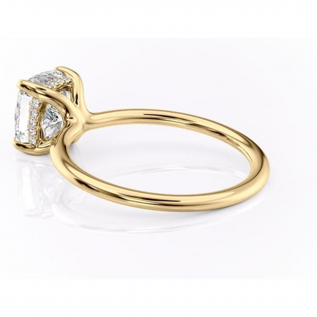 Inel de logodnă Ruby din aur Galben 14kt cu moissanite tăietură pernă – Solitar rafinată pentru profil înalt | Personalizează și configurează gratuit online [4]