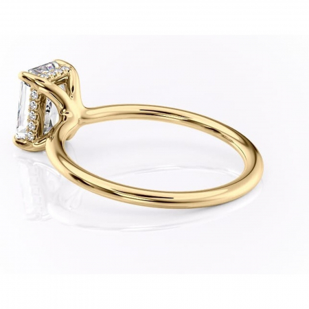 Inel de logodnă Ruby din aur Galben 18kt cu moissanite tăietură radiantă – Solitar rafinată pentru profil înalt | Personalizează și configurează gratuit online [4]