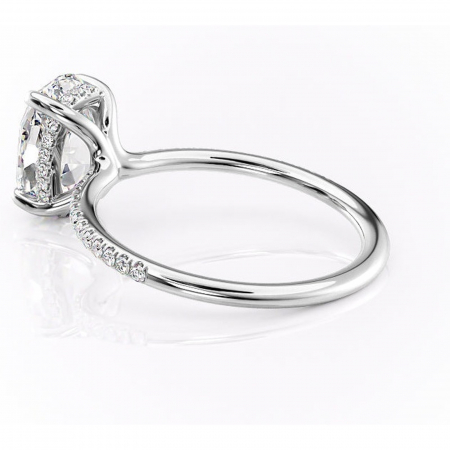 Inel de logodnă Sapphire din aur Alb 14kt cu moissanite tăietură ovală – Montură pavé rafinată pentru profil înalt | Personalizează și configurează gratuit online [4]