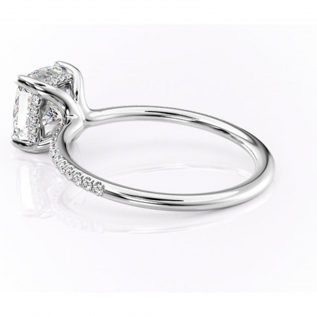 Inel de logodnă Sapphire din aur Alb 14kt cu moissanite tăietură pernă – Montură pavé rafinată pentru profil înalt | Personalizează și configurează gratuit online [4]