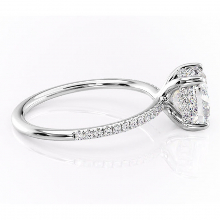 Inel de logodnă Sapphire din aur Alb 14kt cu moissanite tăietură pernă – Montură pavé rafinată pentru profil înalt | Personalizează și configurează gratuit online [1]