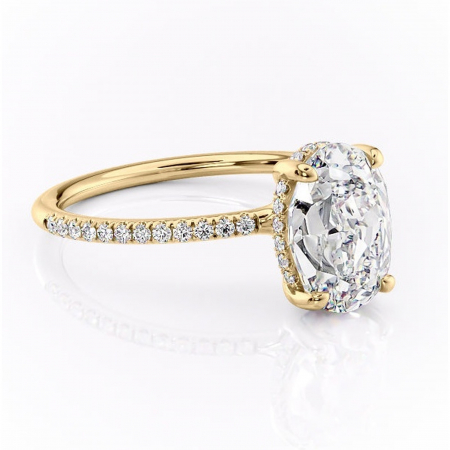 14K - Inel de logodnă Sapphire din aur Galben 14kt cu moissanite tăietură ovală – Montură pavé rafinată pentru profil înalt | Personalizează și configurează gratuit online