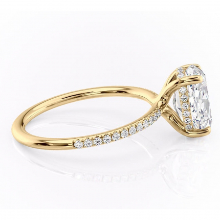 Inel de logodnă Sapphire din aur Galben 18kt cu moissanite tăietură ovală – Montură pavé rafinată pentru profil înalt | Personalizează și configurează gratuit online [1]