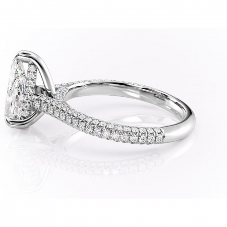Inel de logodnă Seraphina din aur Alb 14kt cu moissanite tăietură pară – Montură pavé rafinată pentru profil înalt | Personalizează și configurează gratuit online [5]