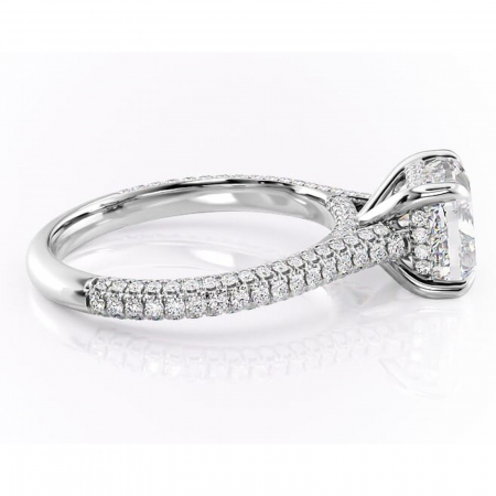 Inel de logodnă Seraphina din aur Alb 14kt cu moissanite tăietură pernă – Montură pavé rafinată pentru profil înalt | Personalizează și configurează gratuit online [1]