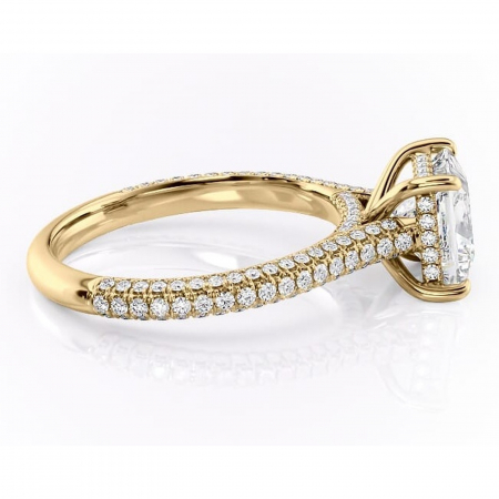 Inel de logodnă Seraphina din aur Galben 14kt cu moissanite tăietură princess – Montură pavé rafinată pentru profil înalt | Personalizează și configurează gratuit online [1]