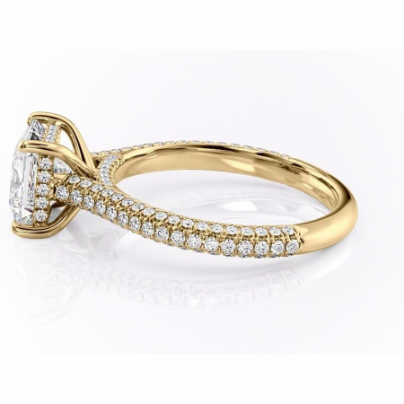 Inel de logodnă Seraphina din aur Galben 14kt cu moissanite tăietură princess – Montură pavé rafinată pentru profil înalt | Personalizează și configurează gratuit online [5]